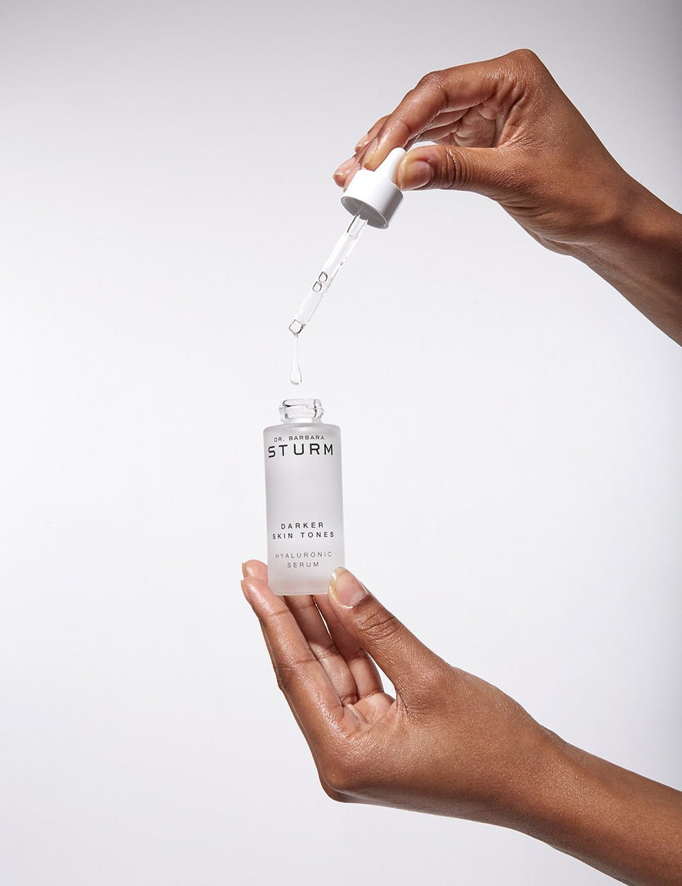 Dr. Barbara Sturm | Darker Skin Tones Hyaluronic Serum 30ml - Helvetskin