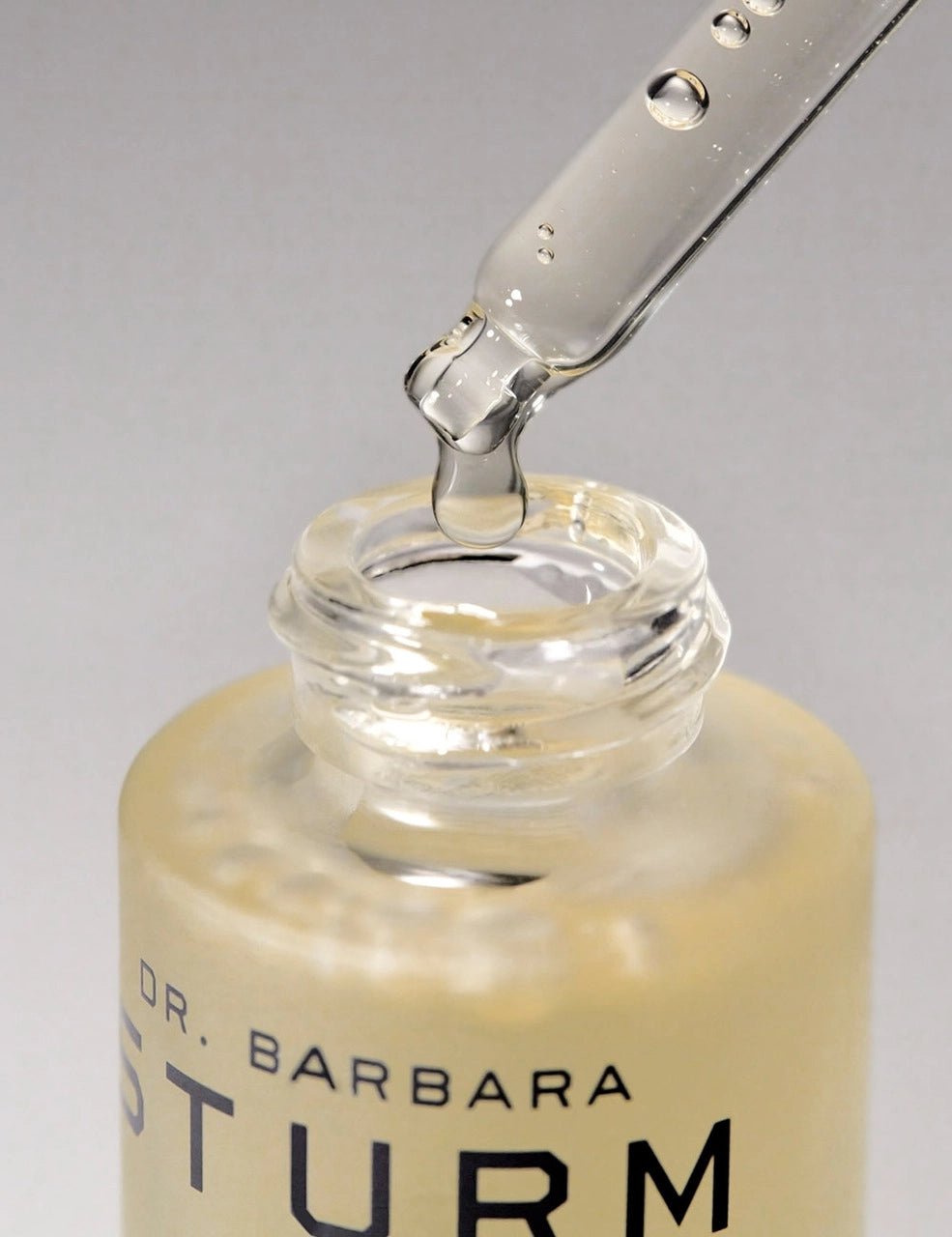 Dr. Barbara Sturm | Super Anti-Aging Serum 30ml - Helvetskin