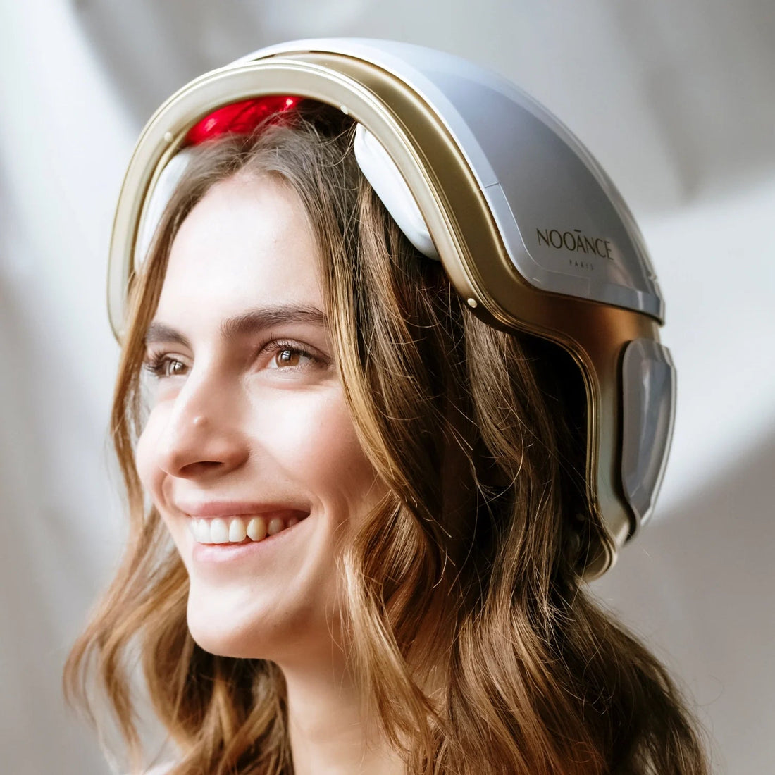 Nooance | Casque LED &amp; laser cheveux "Le Professionnel" - Helvetskin